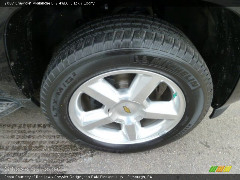 Black / Ebony 2007 Chevrolet Avalanche LTZ 4WD