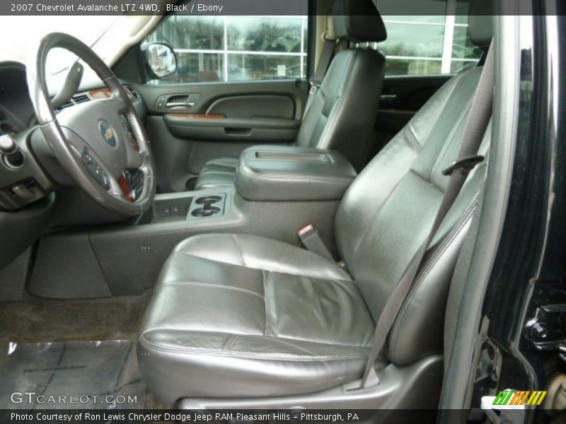 Black / Ebony 2007 Chevrolet Avalanche LTZ 4WD