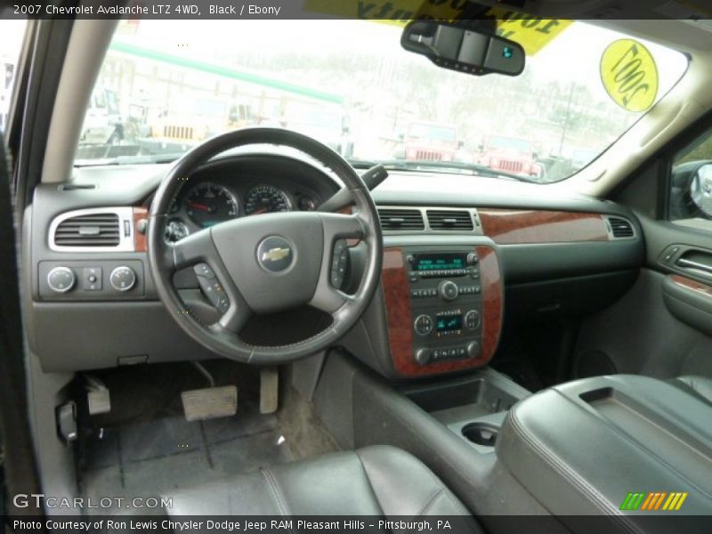 Black / Ebony 2007 Chevrolet Avalanche LTZ 4WD