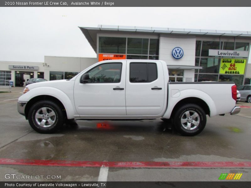 Avalanche White / Beige 2010 Nissan Frontier LE Crew Cab