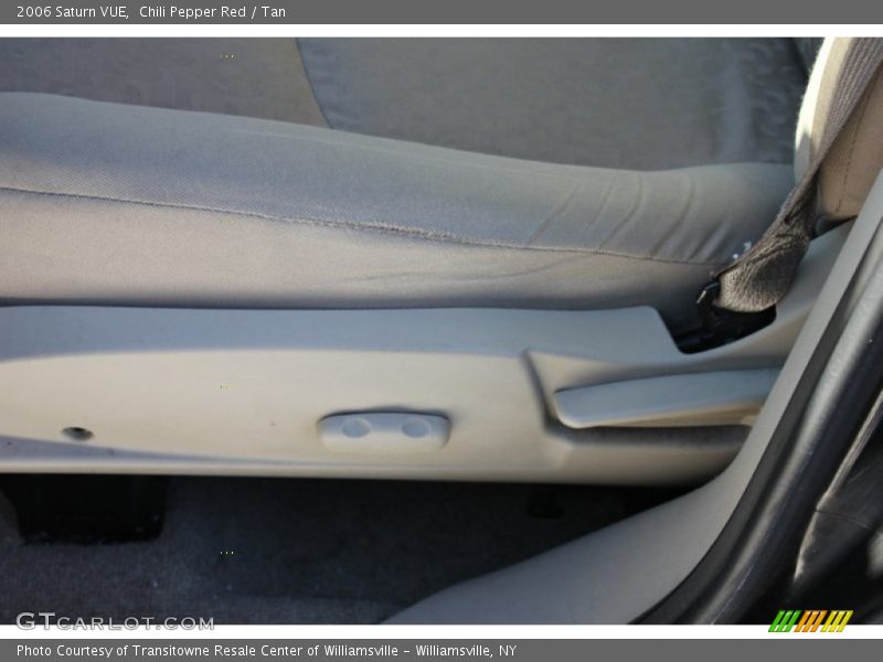 Chili Pepper Red / Tan 2006 Saturn VUE