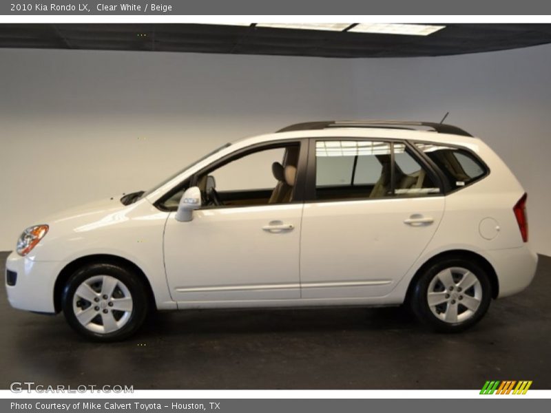 Clear White / Beige 2010 Kia Rondo LX