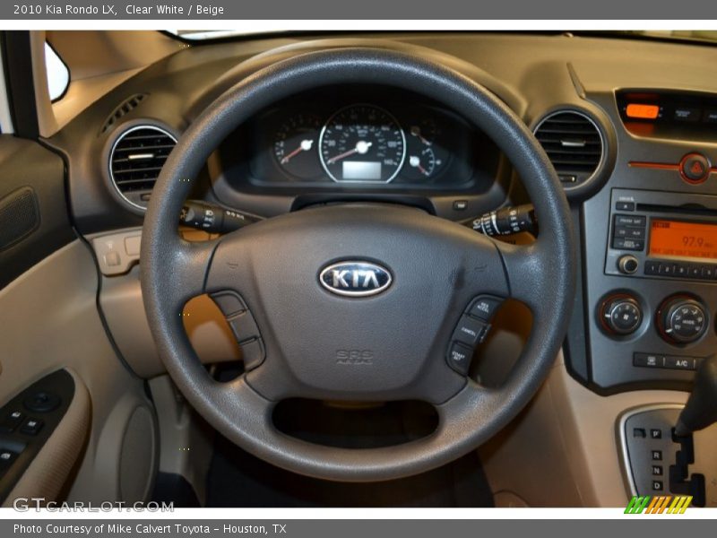 Clear White / Beige 2010 Kia Rondo LX