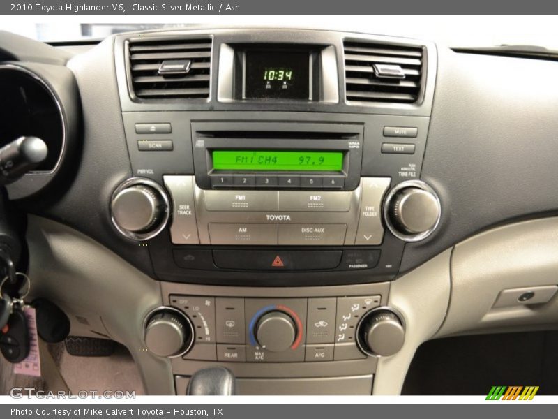 Classic Silver Metallic / Ash 2010 Toyota Highlander V6