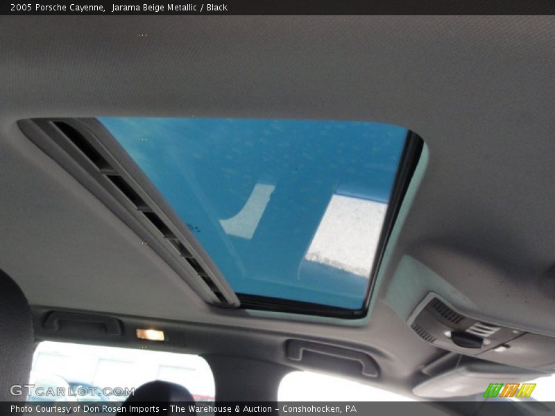 Jarama Beige Metallic / Black 2005 Porsche Cayenne