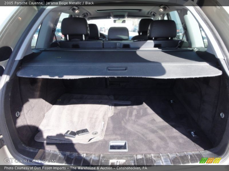 Jarama Beige Metallic / Black 2005 Porsche Cayenne
