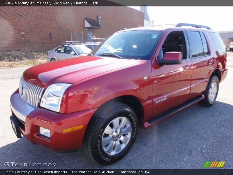 Vivid Red / Charcoal Black 2007 Mercury Mountaineer