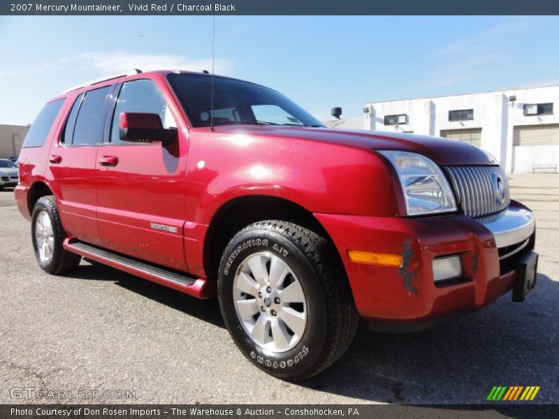 Vivid Red / Charcoal Black 2007 Mercury Mountaineer