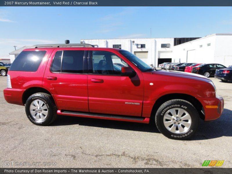 Vivid Red / Charcoal Black 2007 Mercury Mountaineer