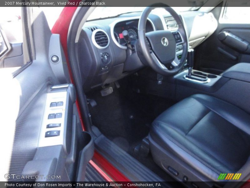 Vivid Red / Charcoal Black 2007 Mercury Mountaineer
