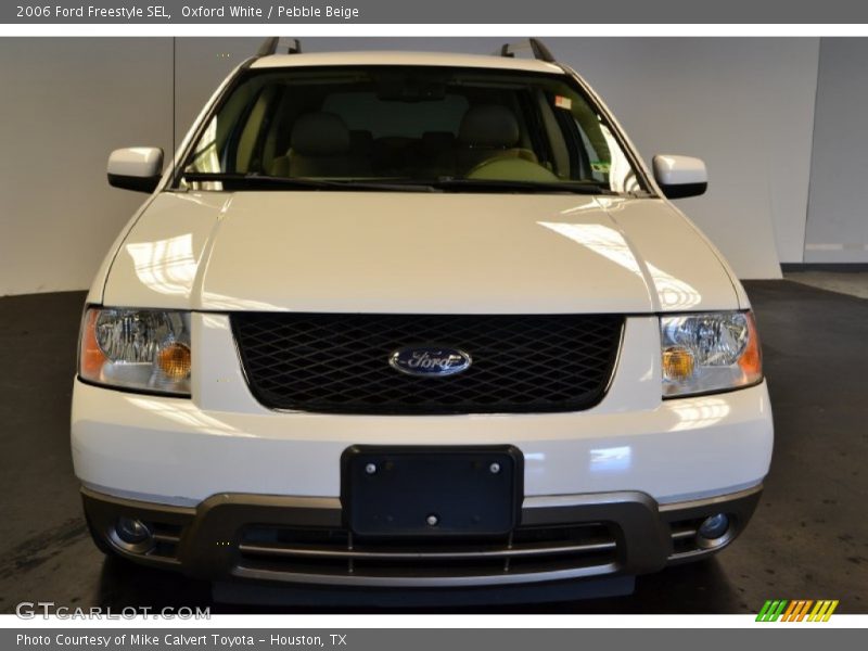Oxford White / Pebble Beige 2006 Ford Freestyle SEL