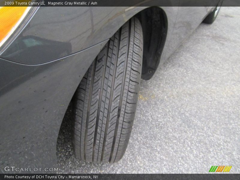 Magnetic Gray Metallic / Ash 2009 Toyota Camry LE