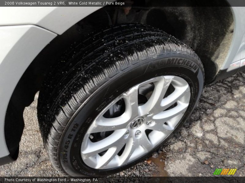 White Gold Metallic / Pure Beige 2008 Volkswagen Touareg 2 VR6