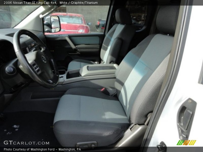 White / Graphite/Titanium 2006 Nissan Titan SE King Cab 4x4