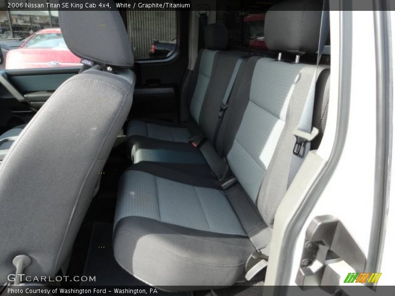 White / Graphite/Titanium 2006 Nissan Titan SE King Cab 4x4