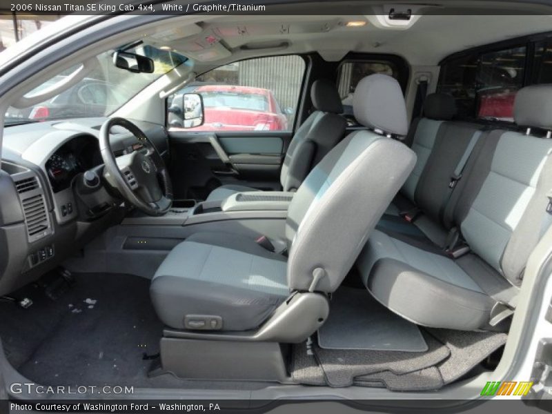 White / Graphite/Titanium 2006 Nissan Titan SE King Cab 4x4