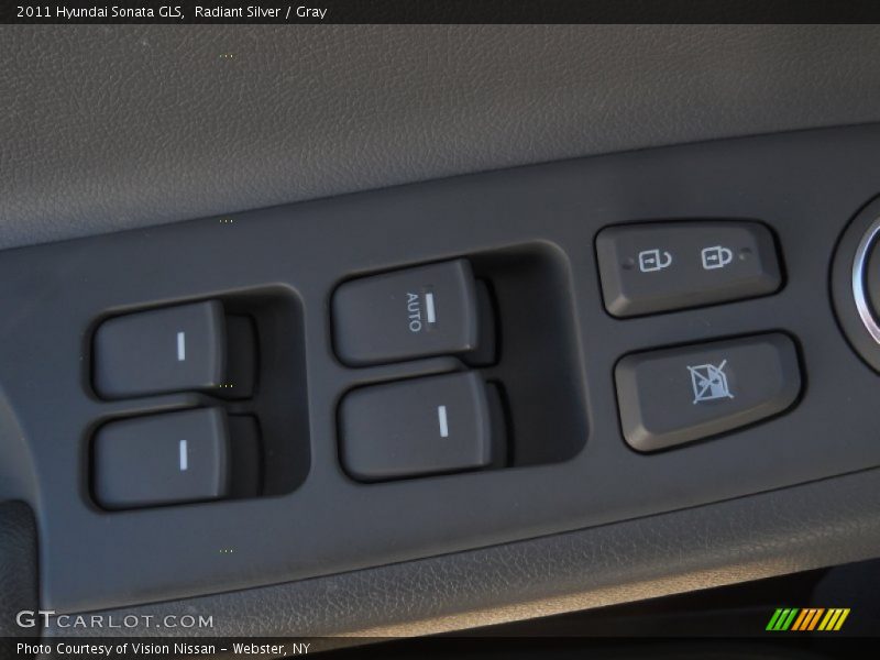 Radiant Silver / Gray 2011 Hyundai Sonata GLS