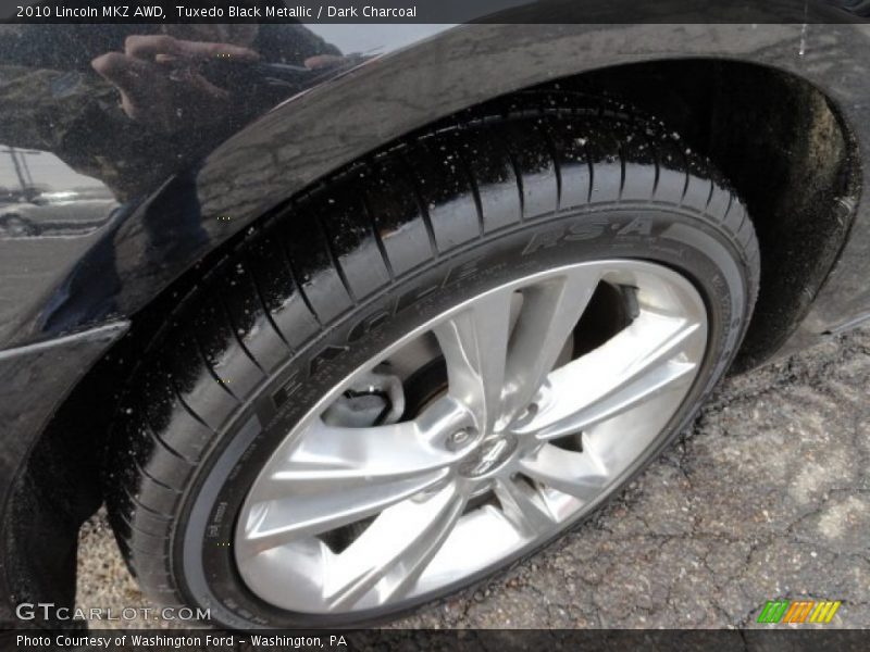 Tuxedo Black Metallic / Dark Charcoal 2010 Lincoln MKZ AWD