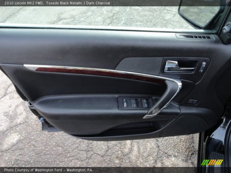 Tuxedo Black Metallic / Dark Charcoal 2010 Lincoln MKZ FWD