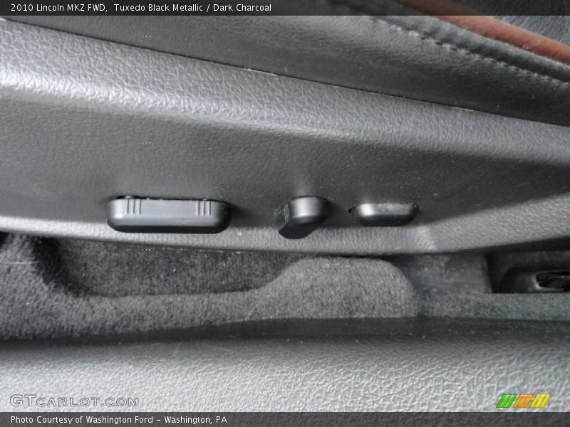 Tuxedo Black Metallic / Dark Charcoal 2010 Lincoln MKZ FWD