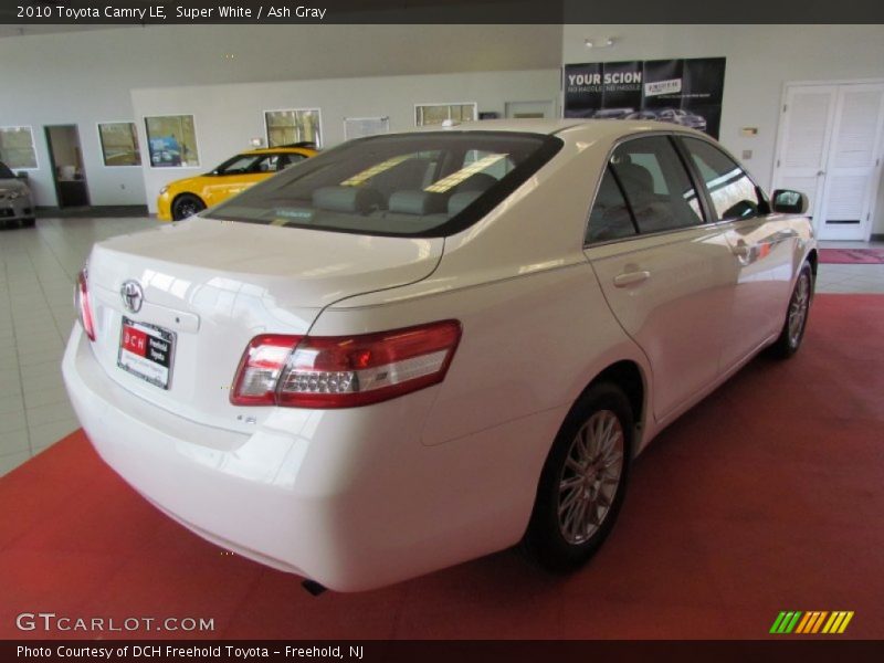 Super White / Ash Gray 2010 Toyota Camry LE