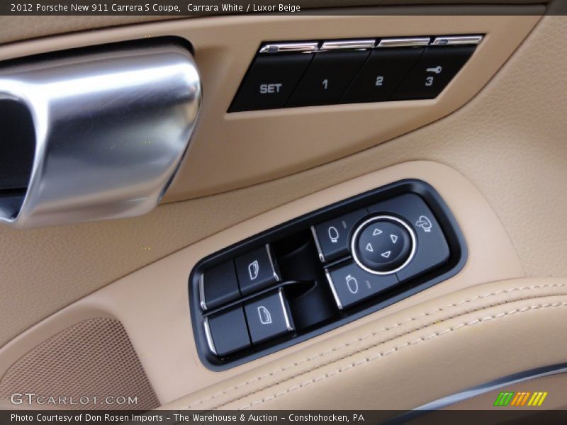 Controls of 2012 New 911 Carrera S Coupe