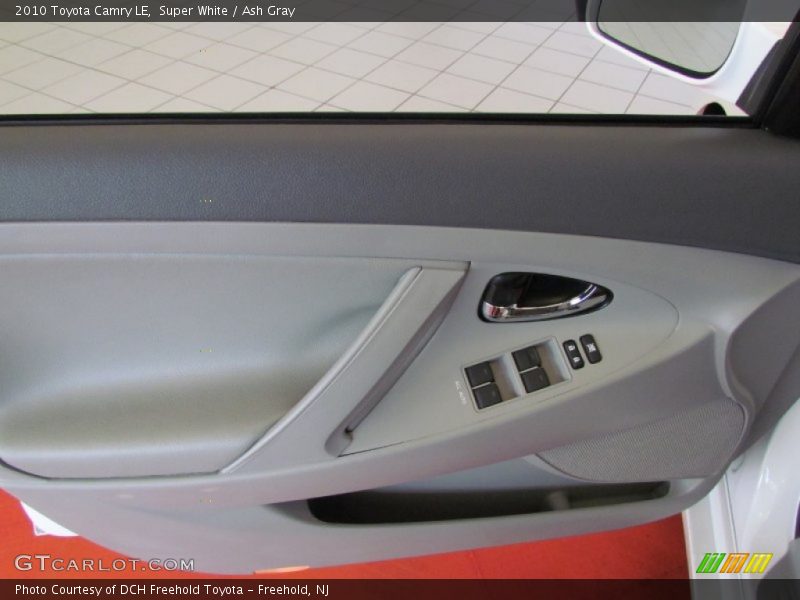 Super White / Ash Gray 2010 Toyota Camry LE
