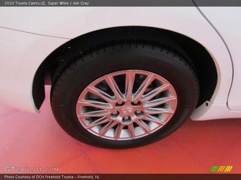 Super White / Ash Gray 2010 Toyota Camry LE