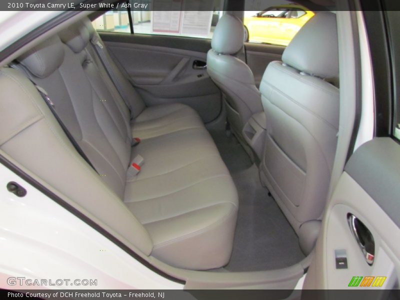 Super White / Ash Gray 2010 Toyota Camry LE
