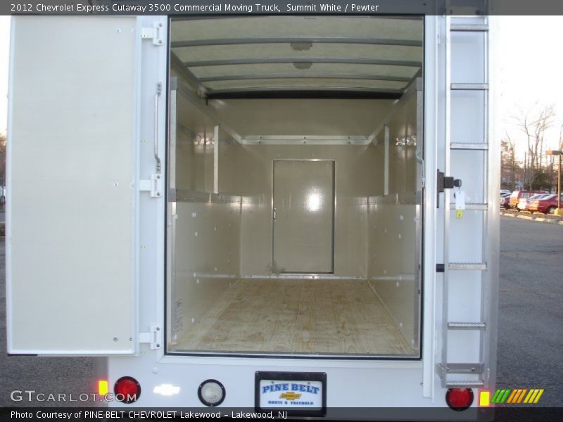 Summit White / Pewter 2012 Chevrolet Express Cutaway 3500 Commercial Moving Truck