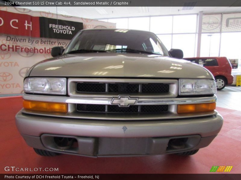 Sandalwood Metallic / Graphite 2004 Chevrolet S10 LS Crew Cab 4x4