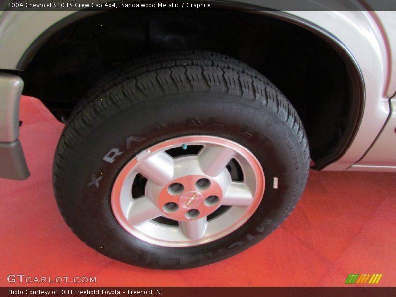 Sandalwood Metallic / Graphite 2004 Chevrolet S10 LS Crew Cab 4x4