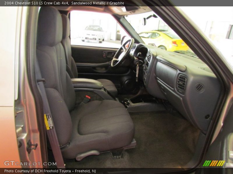 Sandalwood Metallic / Graphite 2004 Chevrolet S10 LS Crew Cab 4x4