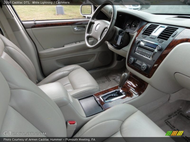 White Lightning / Cashmere 2006 Cadillac DTS