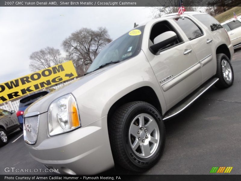 Silver Birch Metallic / Cocoa/Light Cashmere 2007 GMC Yukon Denali AWD