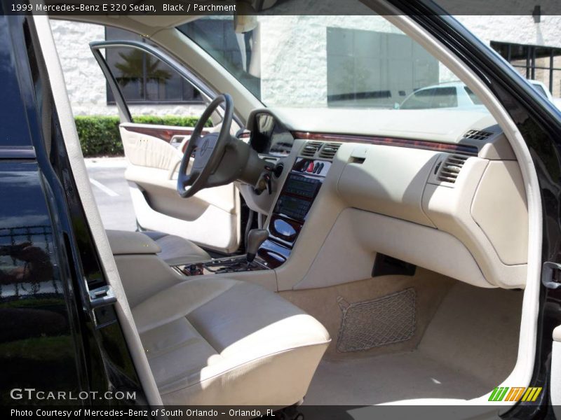 Black / Parchment 1999 Mercedes-Benz E 320 Sedan