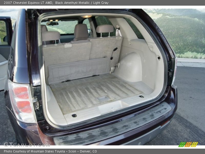  2007 Equinox LT AWD Trunk