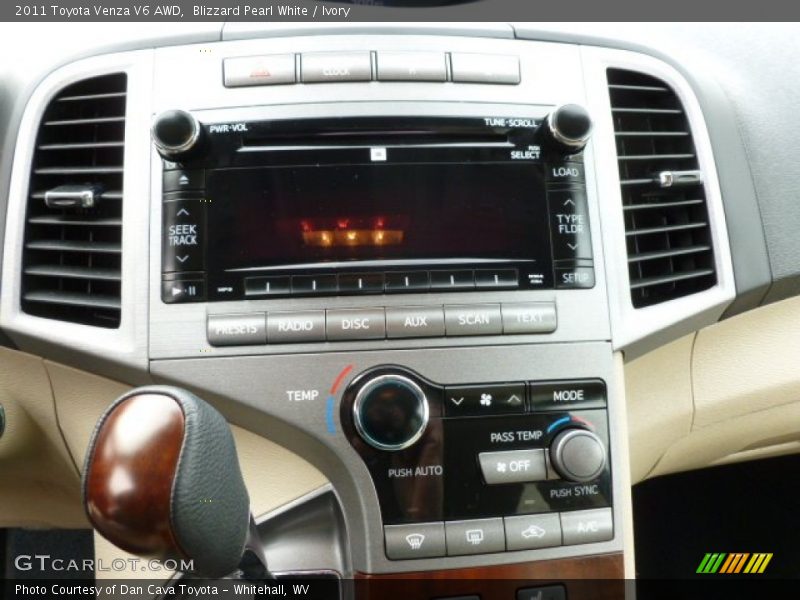Blizzard Pearl White / Ivory 2011 Toyota Venza V6 AWD