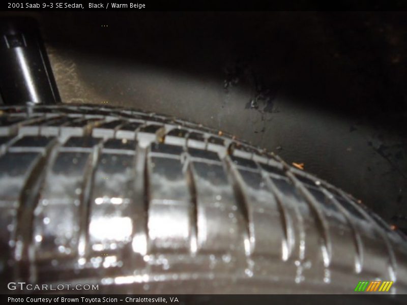 Black / Warm Beige 2001 Saab 9-3 SE Sedan