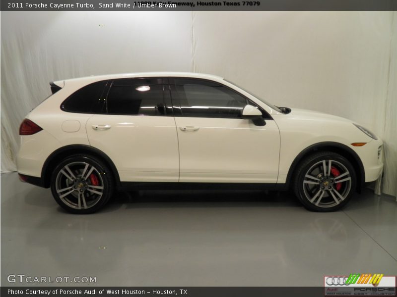 Sand White / Umber Brown 2011 Porsche Cayenne Turbo