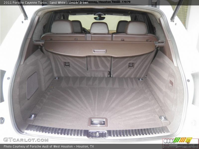 Sand White / Umber Brown 2011 Porsche Cayenne Turbo