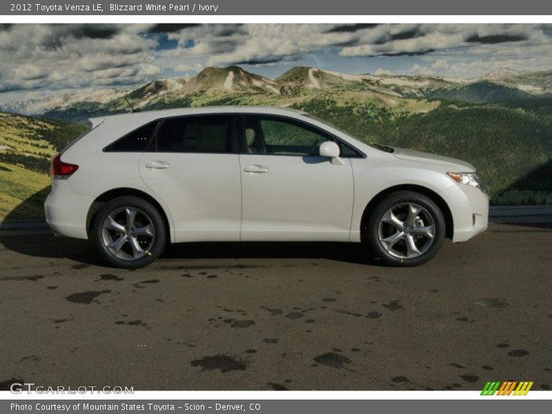 Blizzard White Pearl / Ivory 2012 Toyota Venza LE