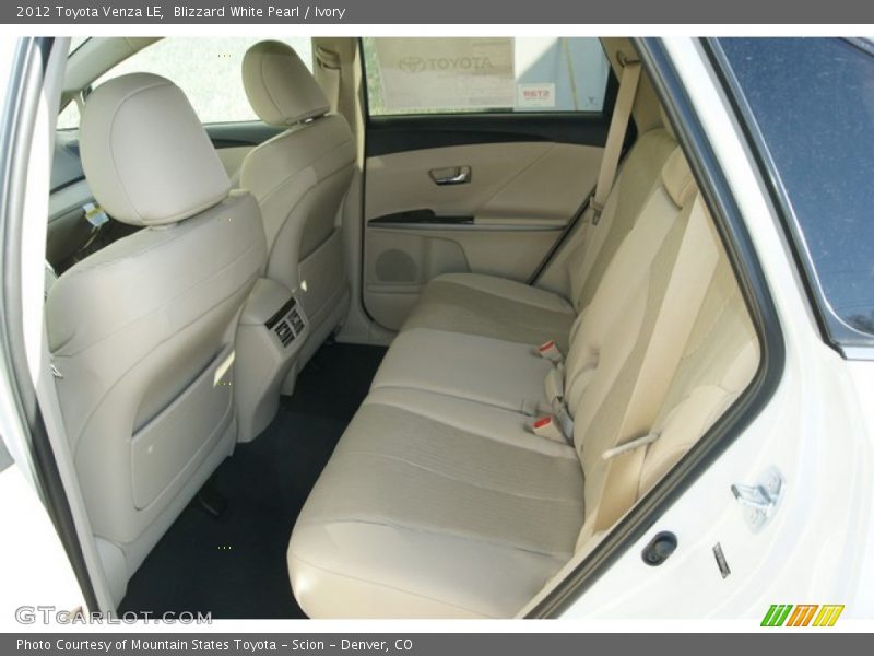 Blizzard White Pearl / Ivory 2012 Toyota Venza LE