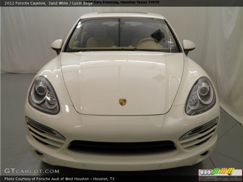 Sand White / Luxor Beige 2011 Porsche Cayenne