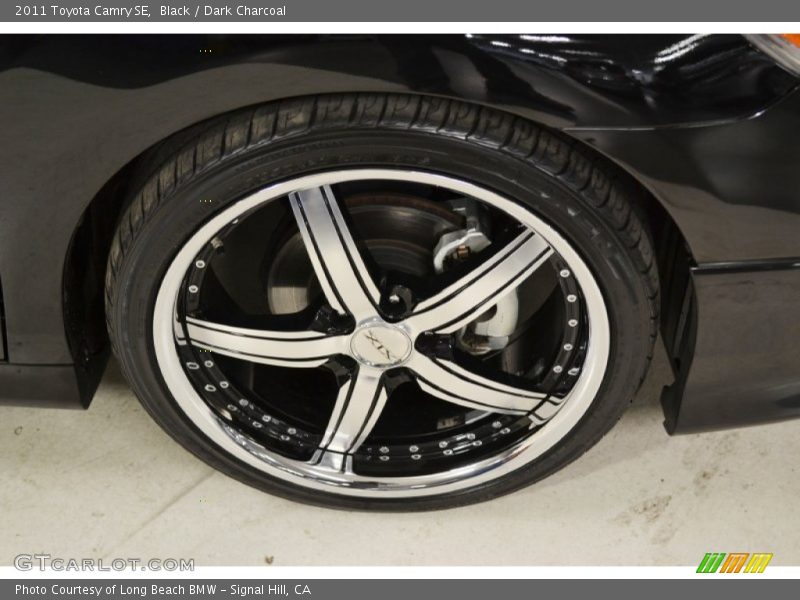 Black / Dark Charcoal 2011 Toyota Camry SE