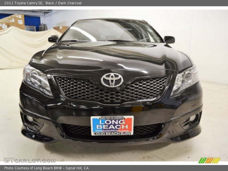 Black / Dark Charcoal 2011 Toyota Camry SE