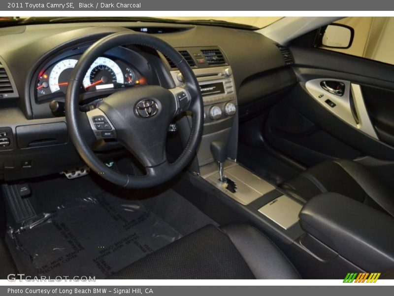 Black / Dark Charcoal 2011 Toyota Camry SE