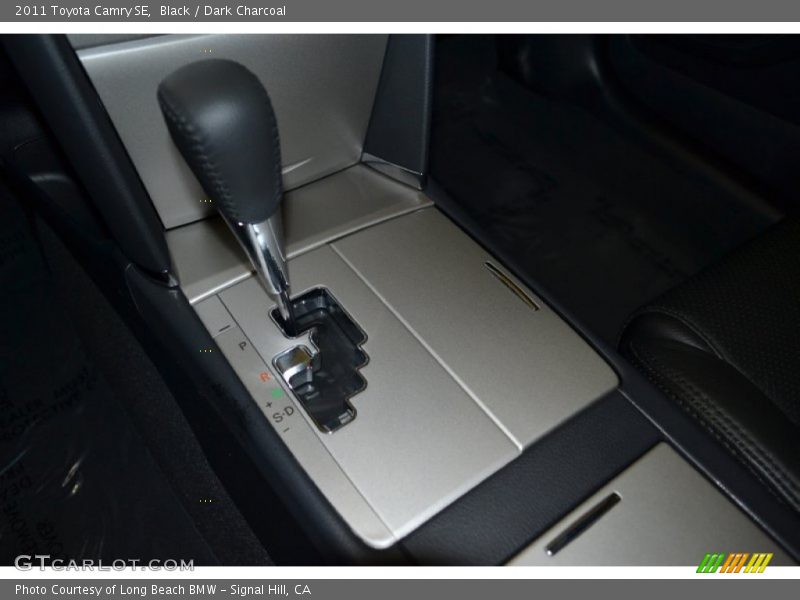 Black / Dark Charcoal 2011 Toyota Camry SE