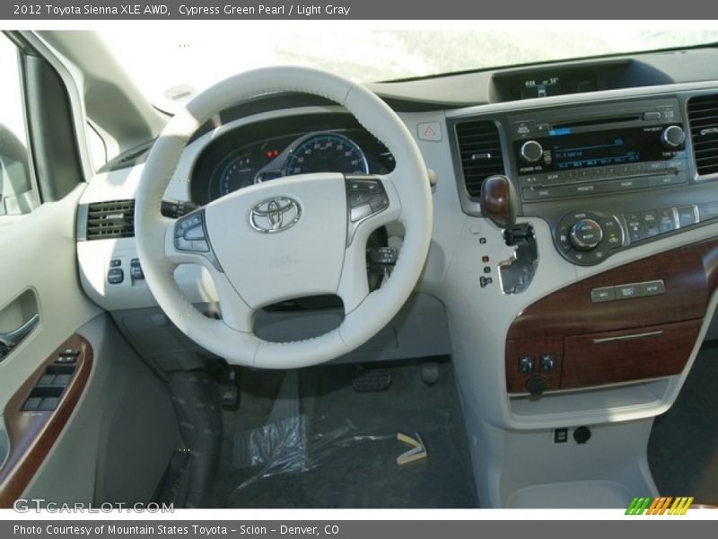 Cypress Green Pearl / Light Gray 2012 Toyota Sienna XLE AWD