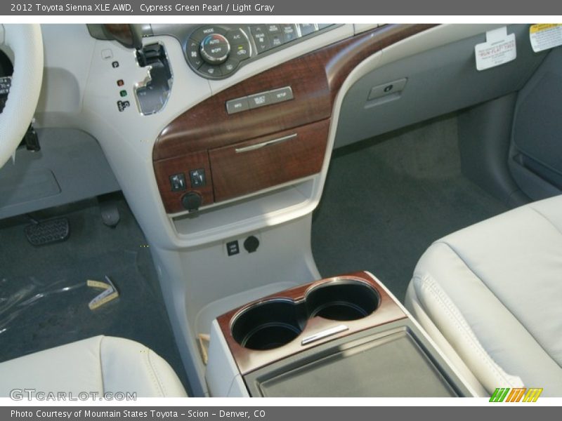 Cypress Green Pearl / Light Gray 2012 Toyota Sienna XLE AWD